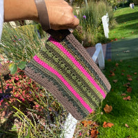 Anabaum wooly pochette green with leather strap