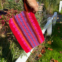 Anabaum wooly pochette red with leather strap