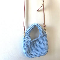 petit sac anabaum Bonbon bleu ciel avec bandoulière amovible et réglable